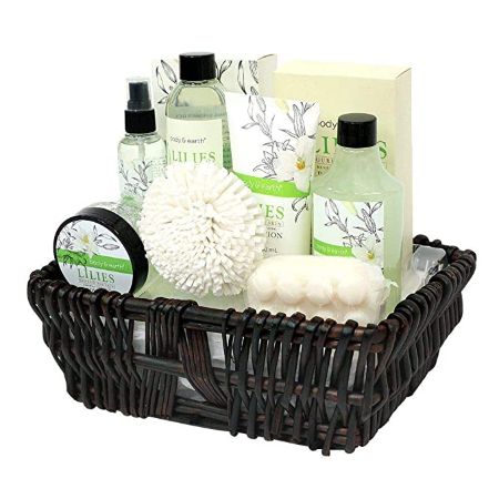 Earth Spa Gift Basket