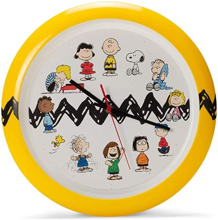 Peanuts Characters Wall Clock