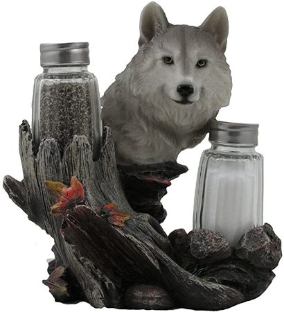 Wolf Salt and Pepper Shaker Set